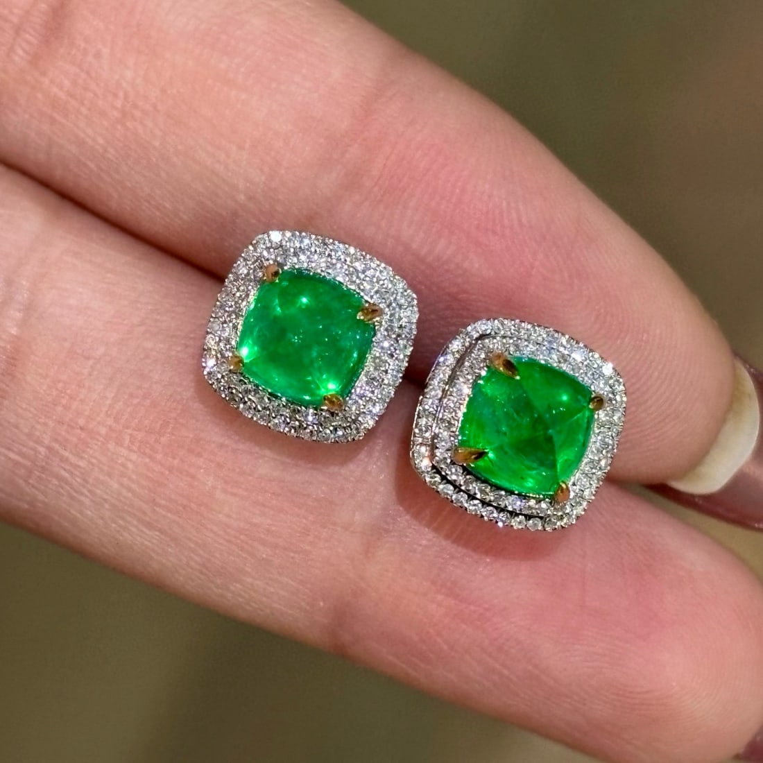 14k Gold 3.2 Ct Vivid Green Natural Emerald & Diamond Earrings - 4