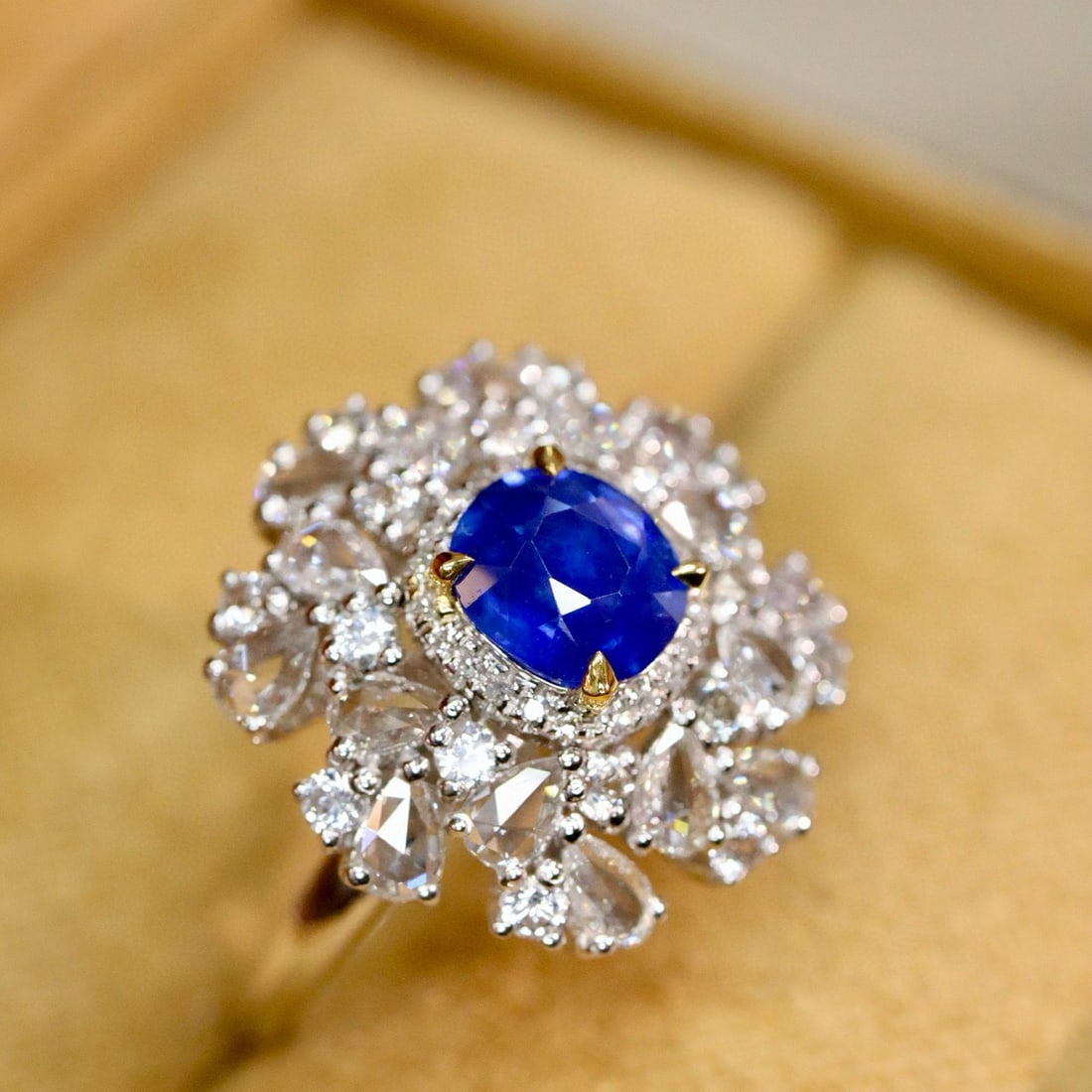 14k Gold 1.12 Ctw Natural Sapphire & Diamond Ring - 4