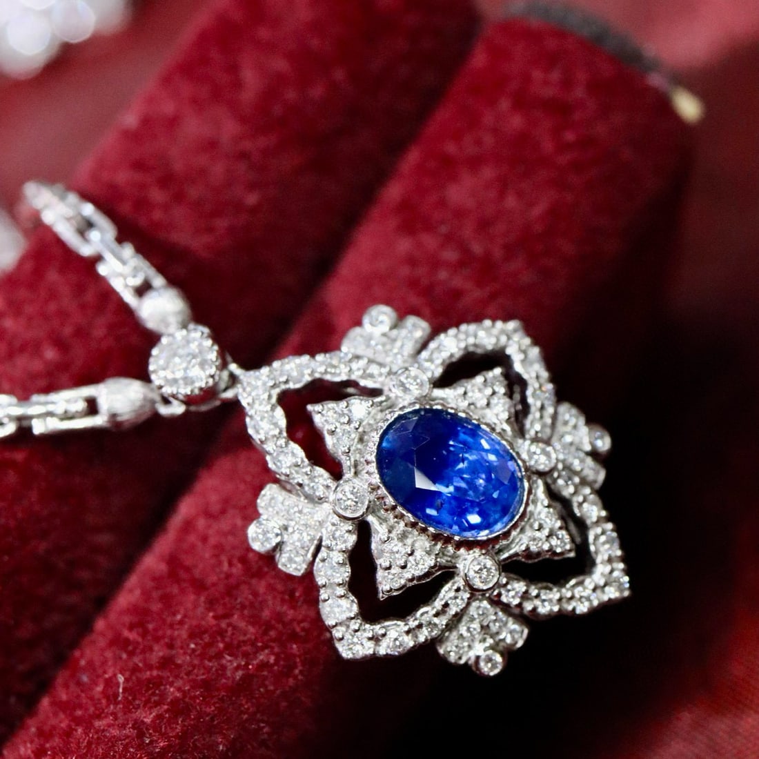 14k Gold 1.71 Ctw Natural Sapphire & Diamond Necklace: Ref:230990217 // gold content:14k gold // main gemstone:sapphire // shape:oval // carat weight:1. 23ct // color:blue // treatment:natural // // adjacent gemstone 2 : diamond // shape:round // carat