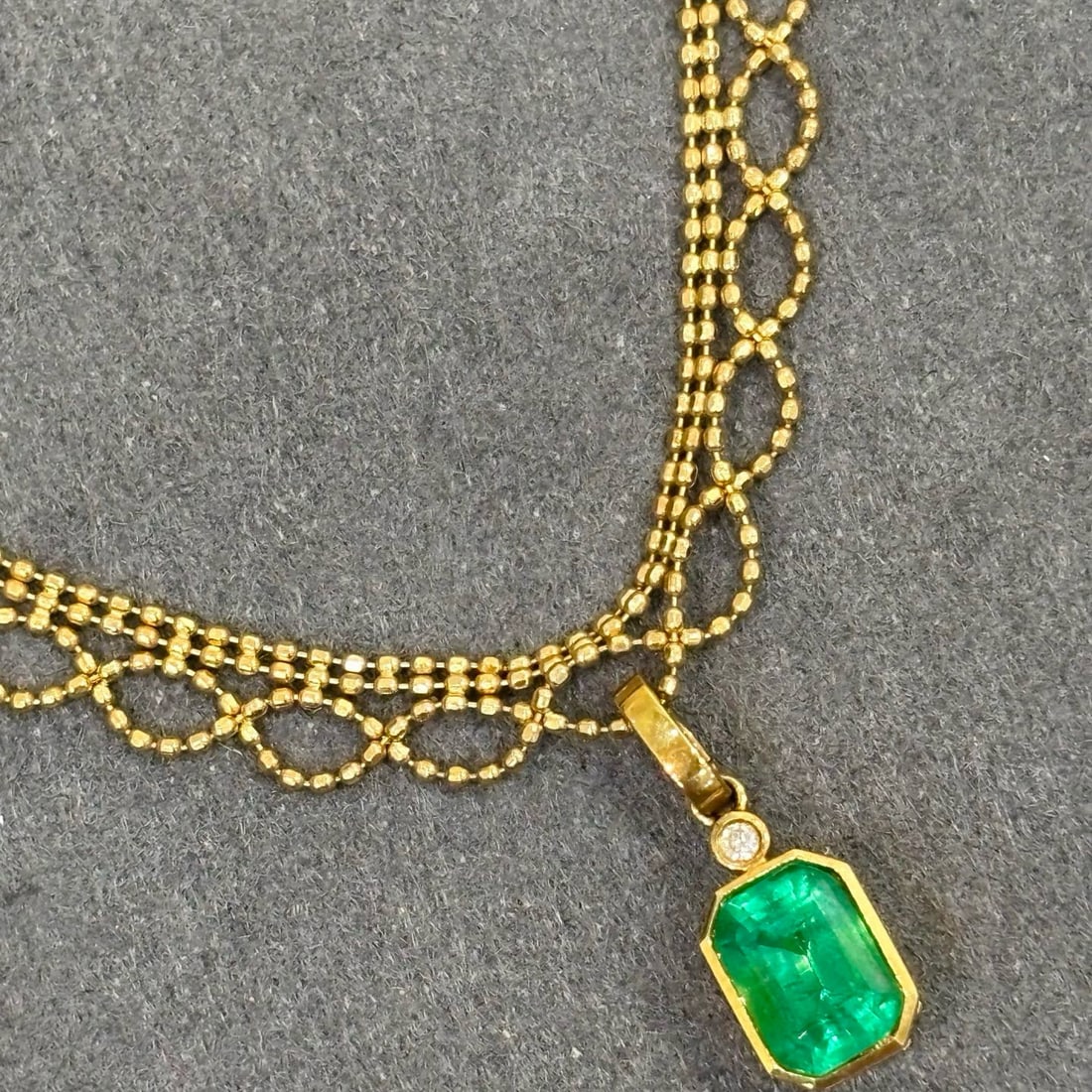 14k Gold 1.12 Ct Vivid Green Natural Emerald & Diamond Necklace - 8