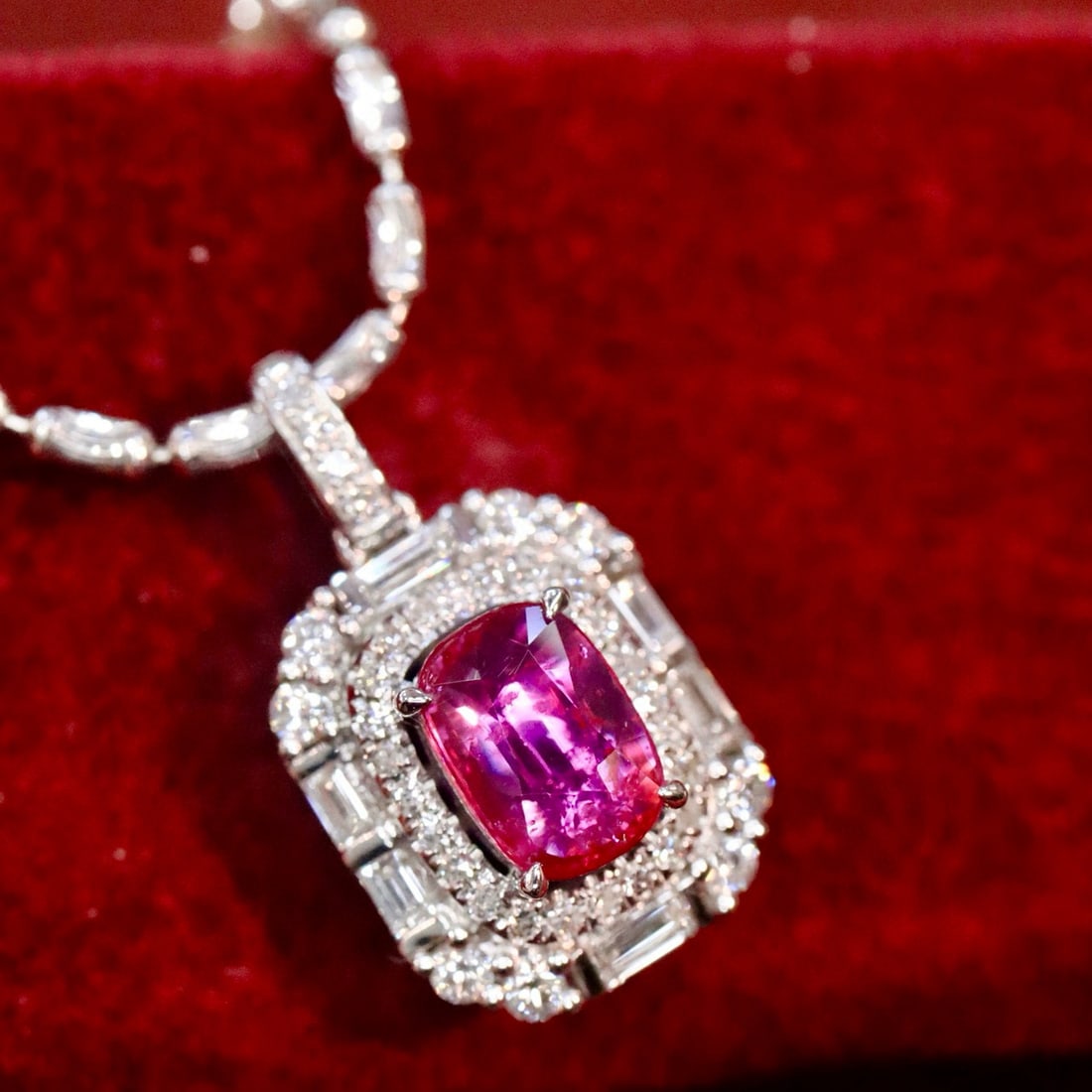 14k Gold 1.50 Ctw Natural Ruby & Diamond Pendant( Without Chain ): Ref:230990224 // gold content:14k gold // main gemstone:ruby // shape:cushion // carat weight:1. 05ct // color:red // treatment:natural // // adjacent gemstone 2 : diamond // shape:multiply // carat w