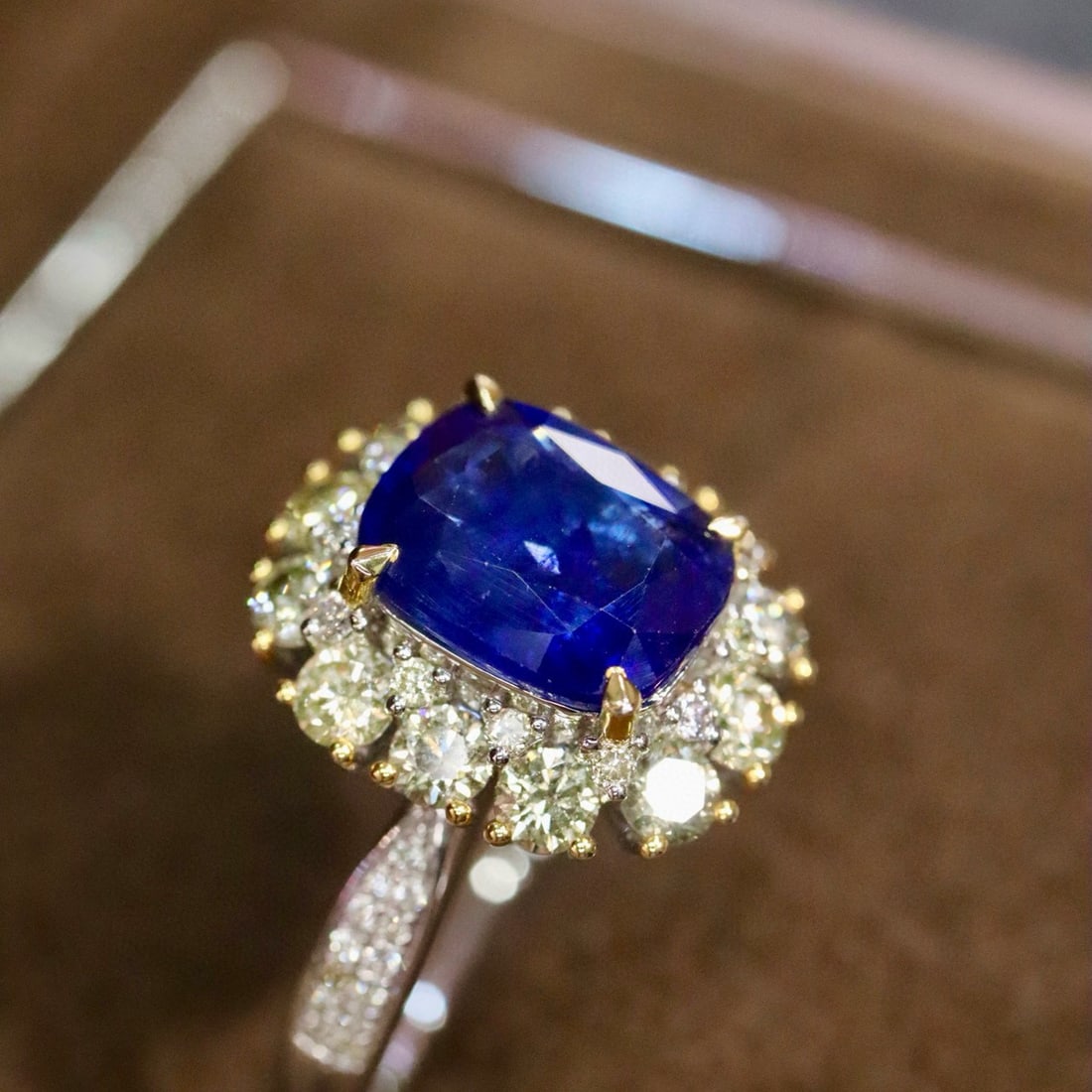 14k Gold 3.78 Ctw Natural Sapphire & Diamond Ring - 3