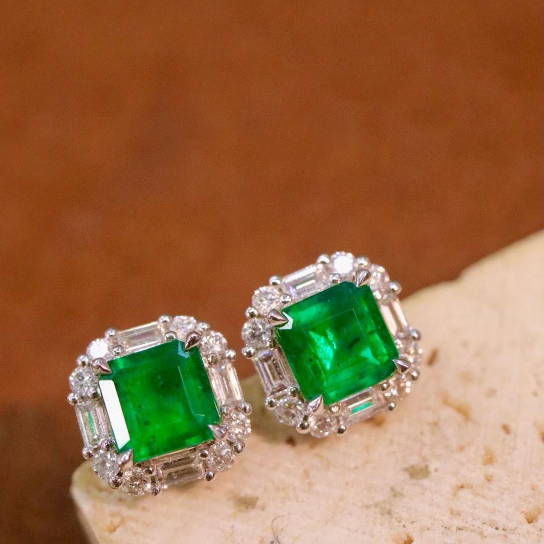 14k Gold 1.59 Ctw Vivid Green Natural Emerald & Diamond Earrings - 2