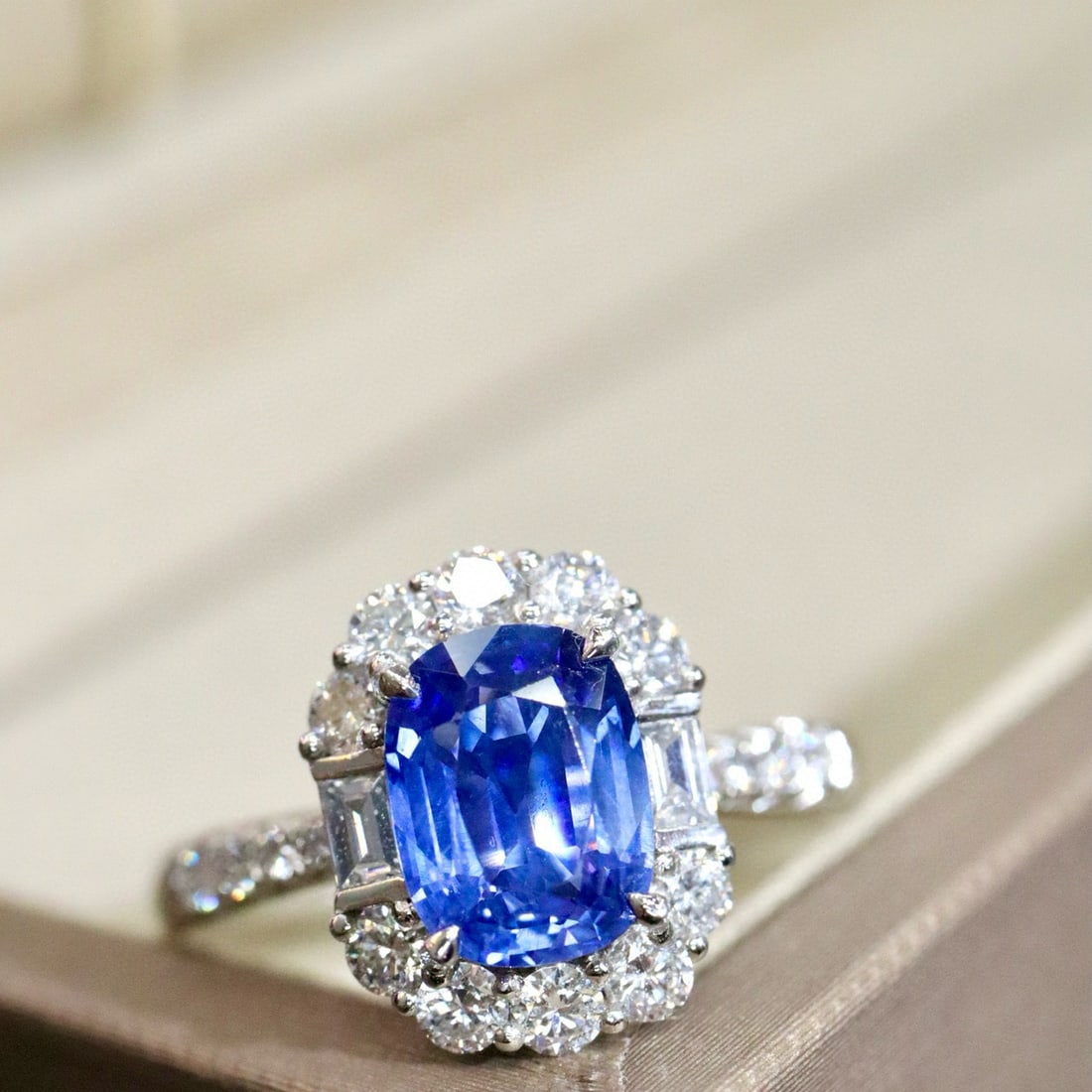14k Gold 2.28 Ctw Natural Sapphire & Lab Grown Diamond Ring: Ref:230990245 // gold content:14k gold // ring size:7. 25us // // main gemstone:sapphire // shape:cushion // carat weight:1. 55ct // color:blue // treatment:natural // // adjacent gemstone 2 : lab