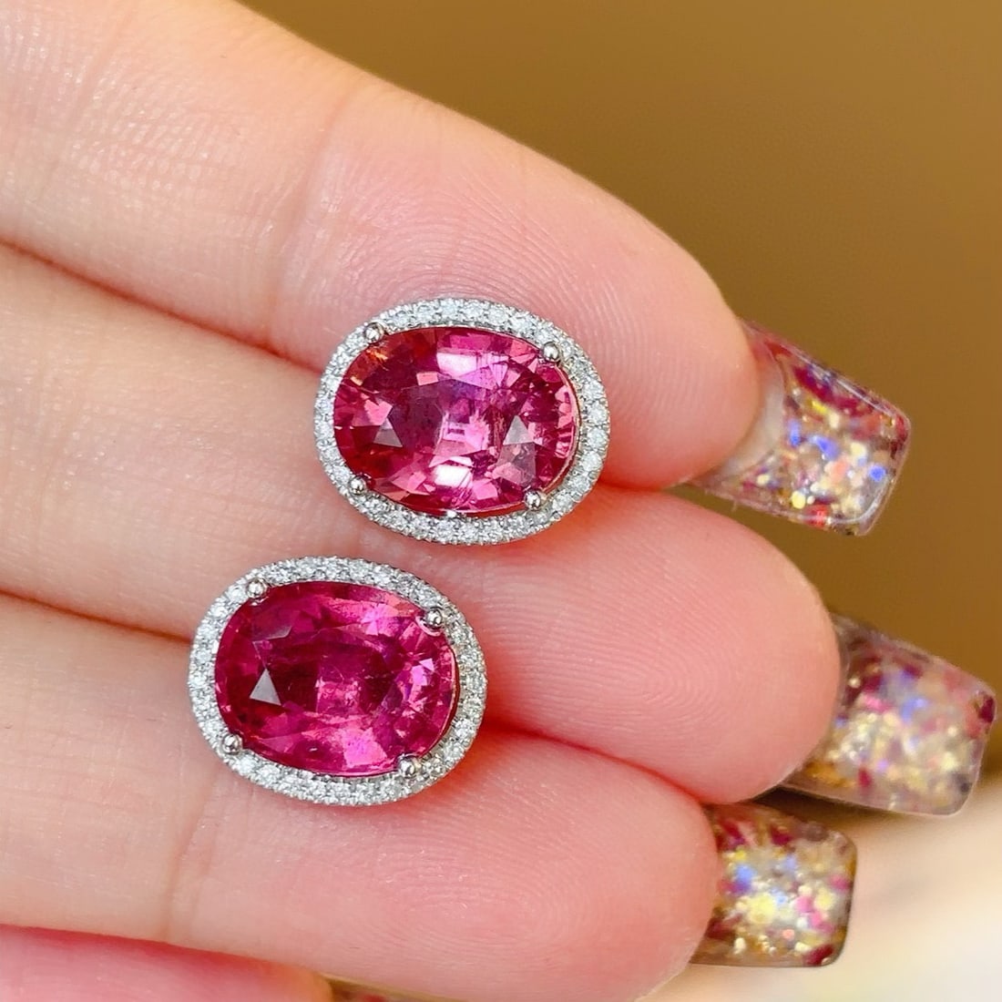 14k Gold 5.7 Ct Natural Tourmaline & Diamond Earrings: Ref:230990247 // gold content:14k gold // main gemstone:tourmaline // shape:oval // carat weight:5. 7ct // color:red // treatment:natural // // adjacent gemstone 2 : diamond // shape:round // clarity 