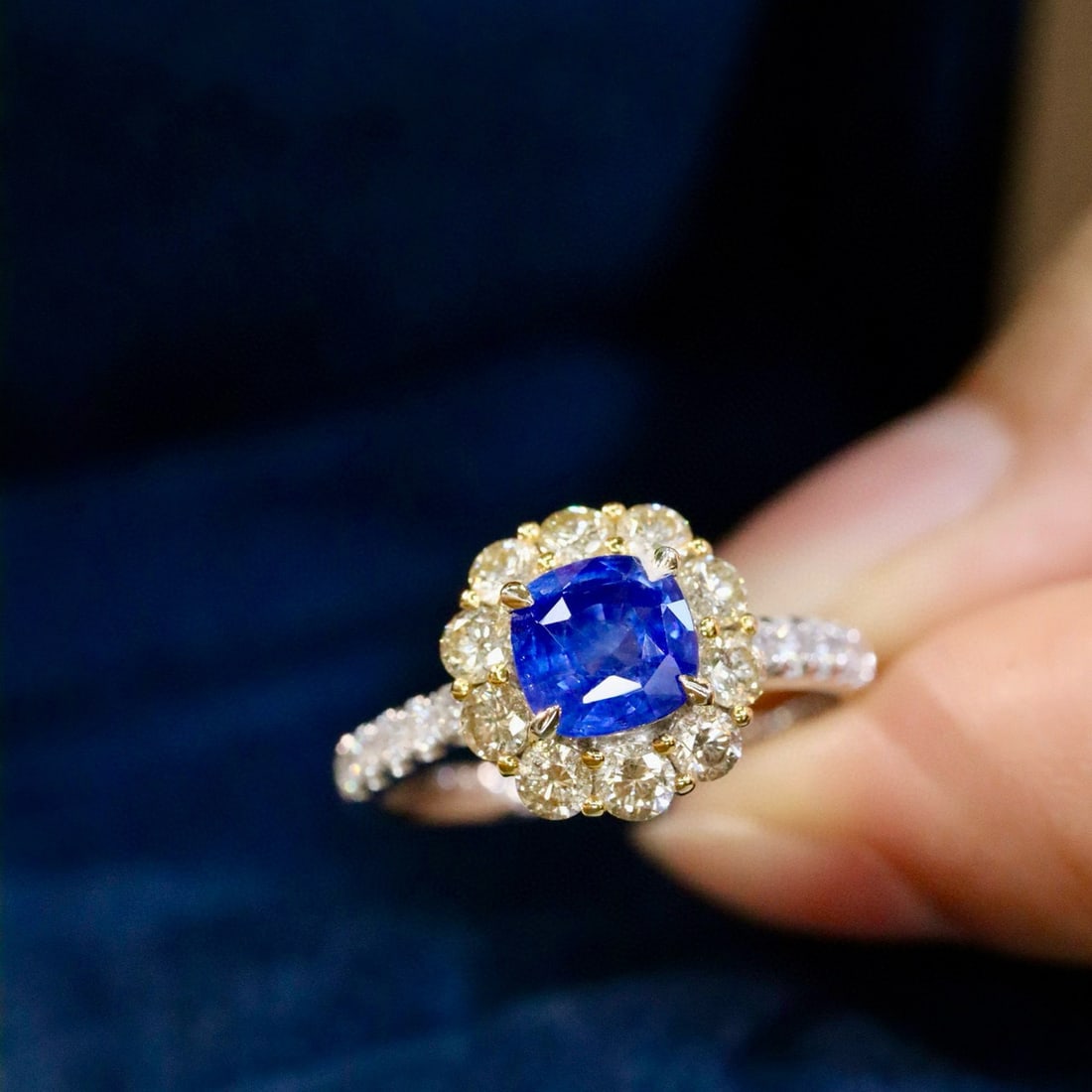 14k Gold 2.32 Ctw Natural Sapphire & Diamond Ring - 3