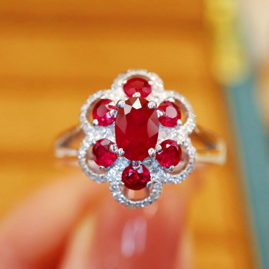 14k Gold 1.01 Ctw Natural Ruby & Ruby Ring: Ref:230990261 // gold content:14k gold // ring size:7. 25us // // main gemstone:ruby // shape:oval // carat weight:0. 55ct // color:pigeonblood red // treatment:natural // // adjacent gemstone 2 :