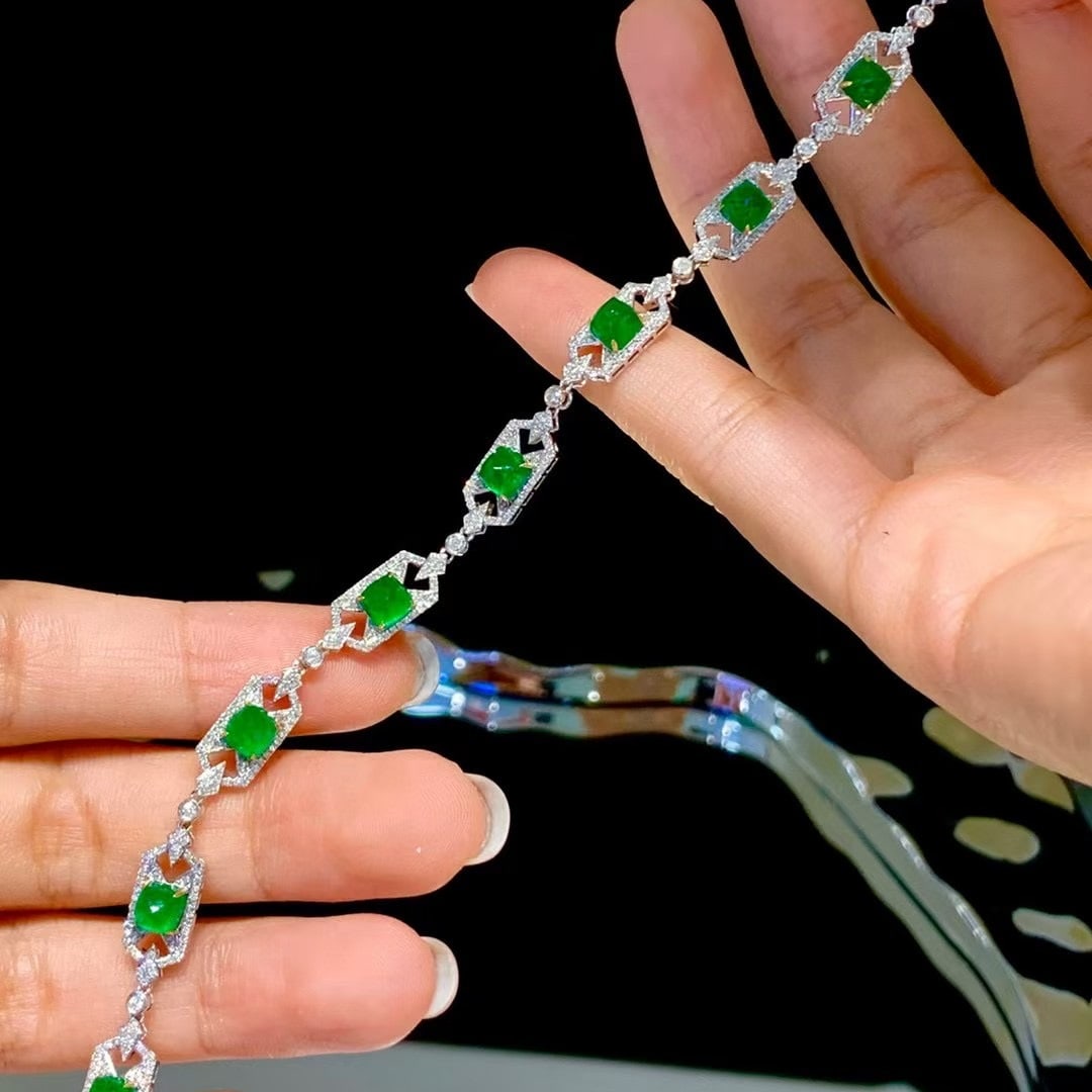 14k Gold 5.6 Ct Vivid Green Natural Emerald & Diamond Bracelet - 2