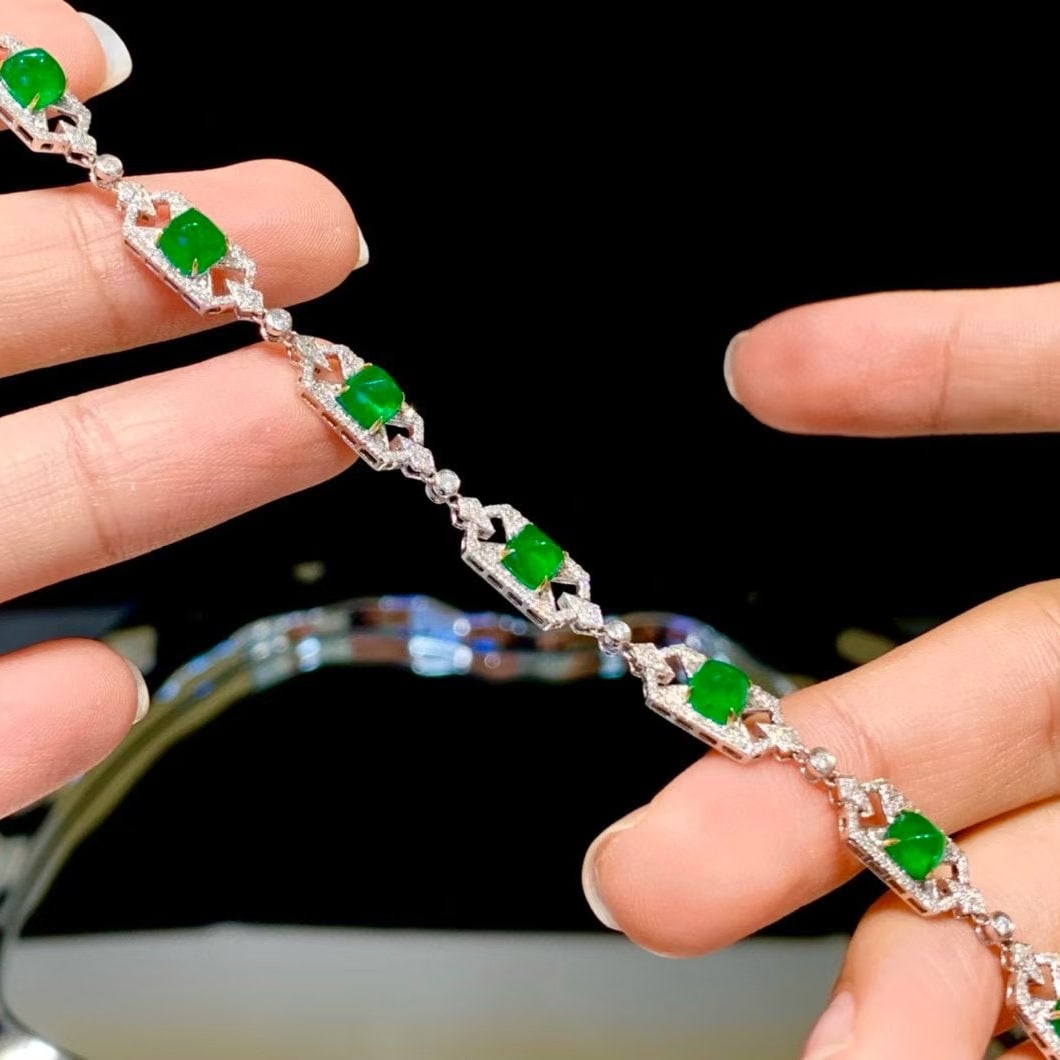 14k Gold 5.6 Ct Vivid Green Natural Emerald & Diamond Bracelet - 4