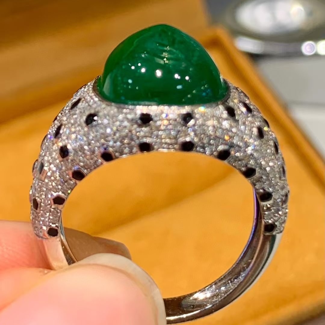 14k Gold 6 Ct Vivid Green Natural Emerald & Diamond Ring - 2