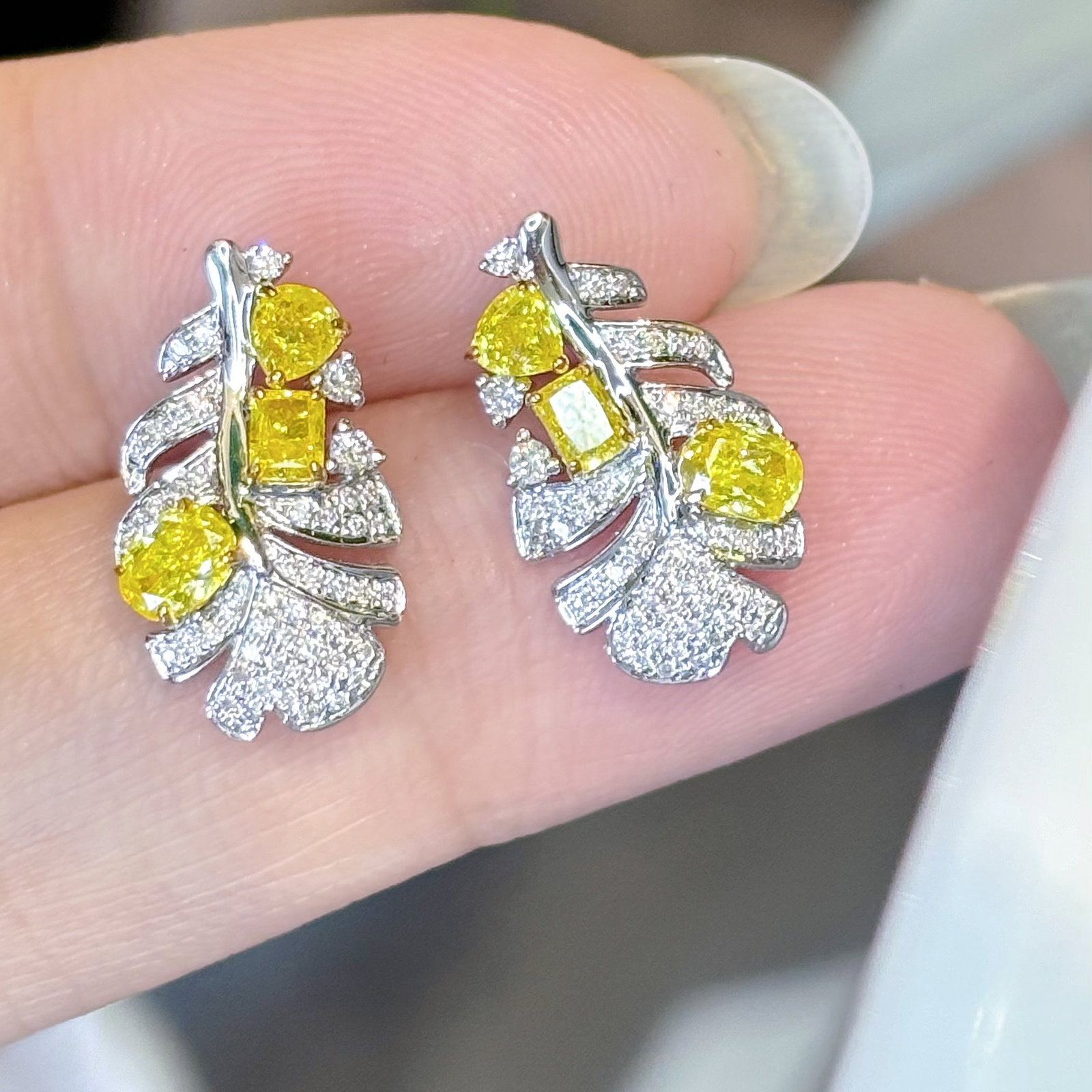 14k Gold 1.1 Ct Natural Yellow Diamond & Diamond Earrings - 2