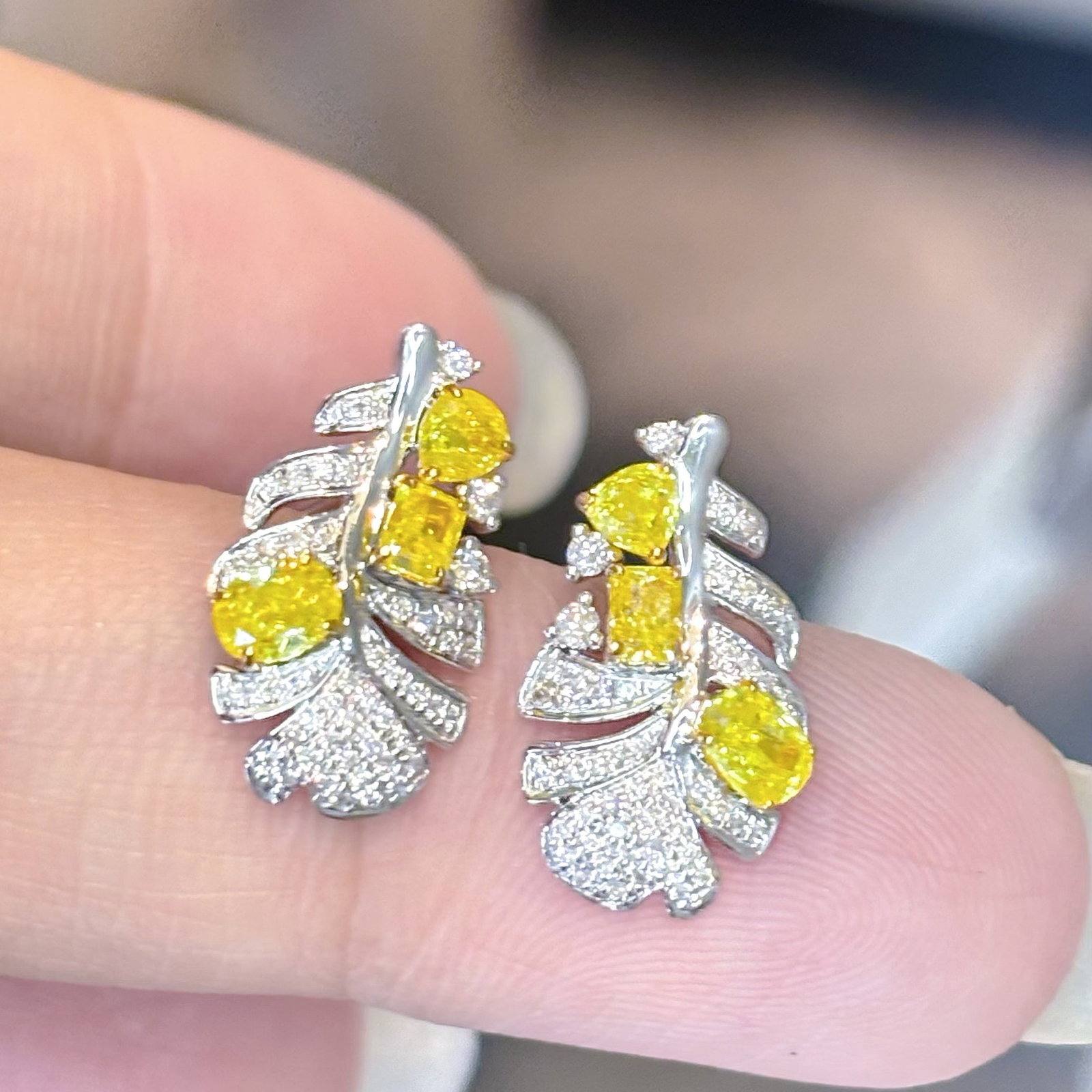 14k Gold 1.1 Ct Natural Yellow Diamond & Diamond Earrings - 3