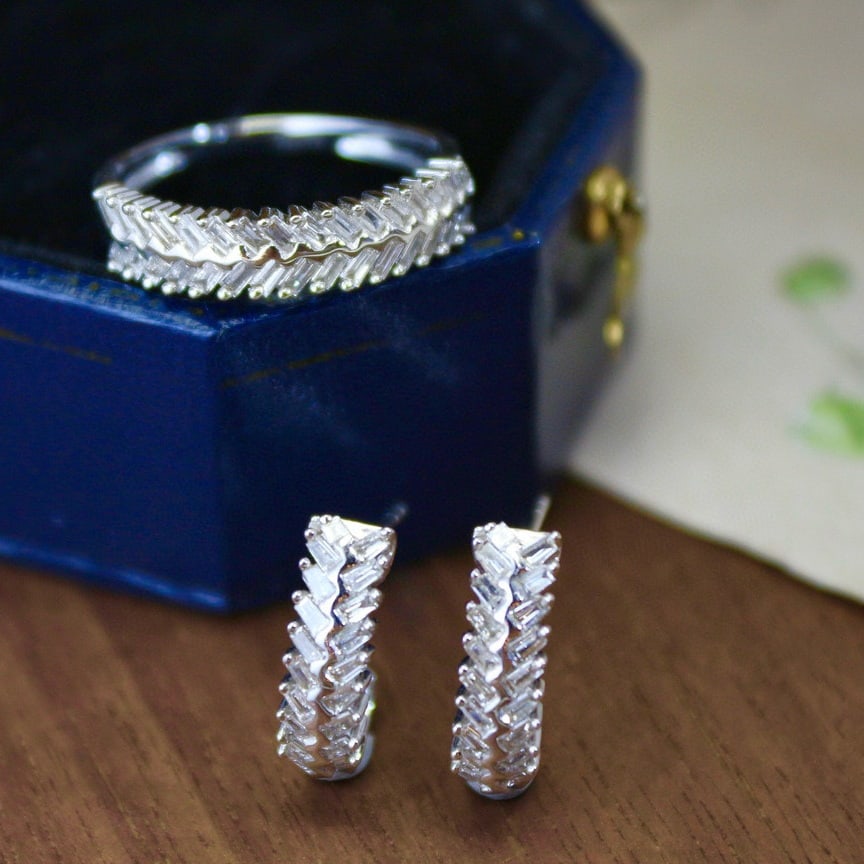 14k Gold 1.25 Ctw Natural H Diamond Jewelry Set: Ref:230990272 // gold content:14k gold // ring size:7. 25us // // earrings // main gemstone:diamond // shape:baguette // carat weight:0. 65ct // clarity grade:vs-si // color:h // treatment:natural //