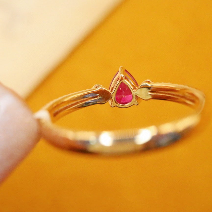 14k Gold 0.74 Ctw Natural Ruby & Diamond Ring - 4