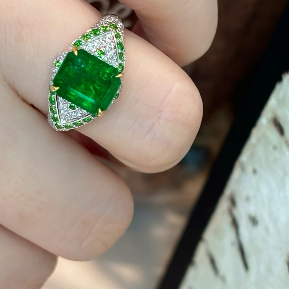 14k Gold 3 Ct Vivid Green Natural Emerald & Diamond & Tsavorite Ring - 3