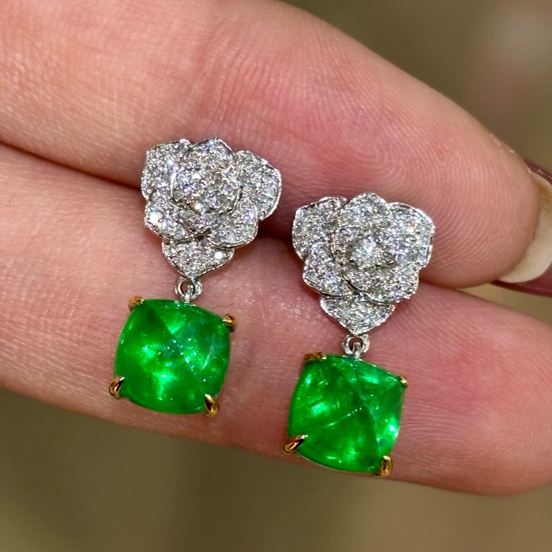 14k Gold 4.3 Ct Vivid Green Natural Emerald & Diamond Earrings - 3