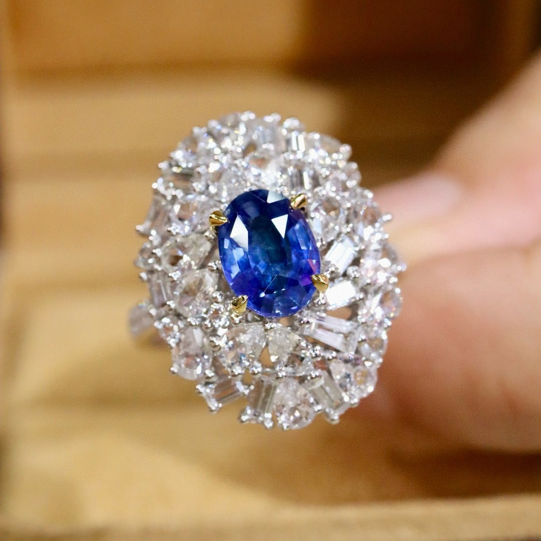 14k Gold 1.80 Ctw Natural Sapphire & Diamond Ring: Ref:230990310 // gold content:14k gold // ring size:7. 25us // // main gemstone:sapphire // shape:oval // carat weight:1. 7ct // color:blue // treatment:natural // // adjacent gemstone 2 : diamond //