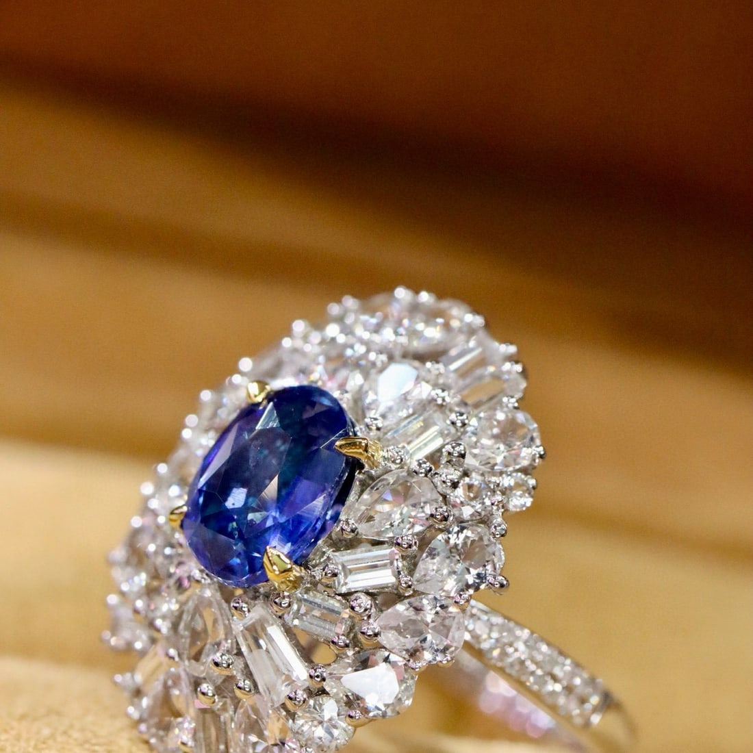 14k Gold 1.80 Ctw Natural Sapphire & Diamond Ring - 5