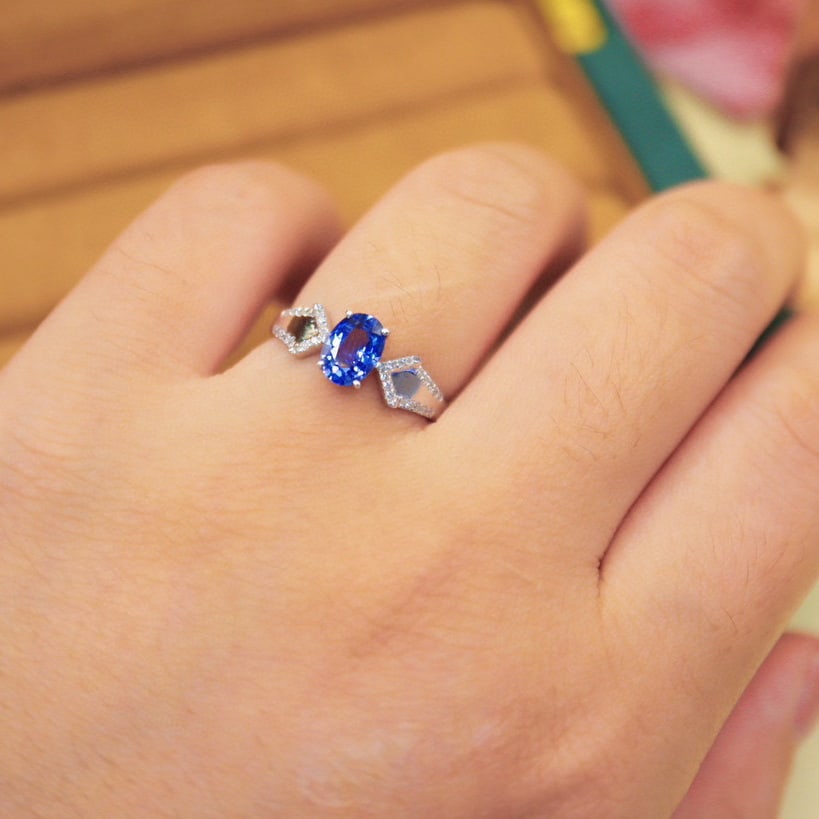 14k Gold 1.25 Ctw Natural Sapphire & Diamond Ring - 6