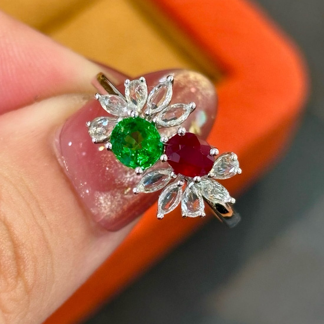 14k Gold 0.58 Ct Natural Ruby & Sapphire Ring - 4