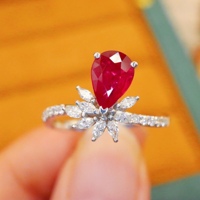 14k Gold 1.41 Ctw Natural Ruby & Diamond Ring: Ref:230990322 // gold content:14k gold // ring size:7. 25us // // main gemstone:ruby // shape:pear // carat weight:1. 15ct // color:pigeonblood red // treatment:natural // // adjacent gemstone 2 : dia