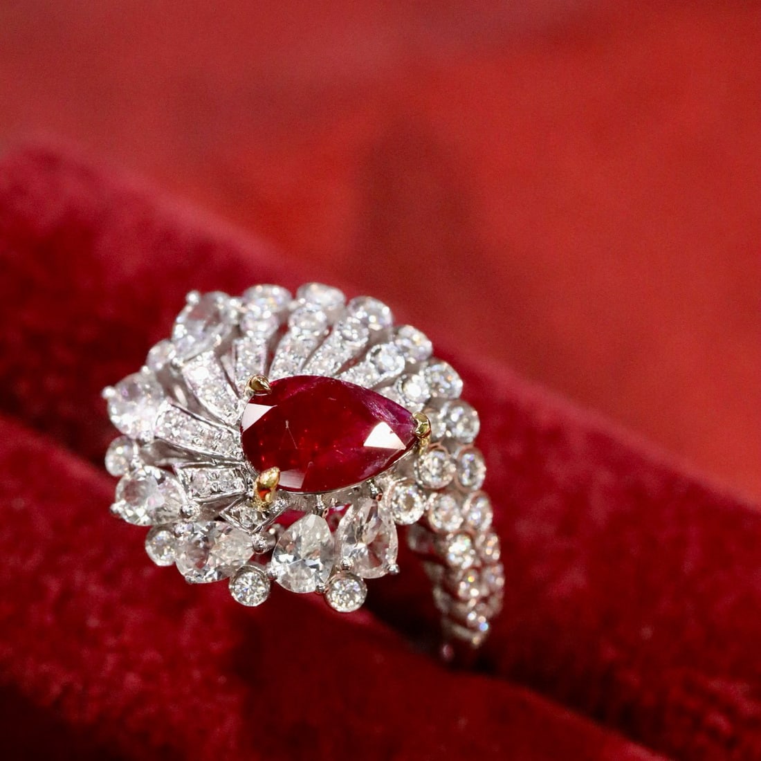 14k Gold 1.38 Ctw Vivid Red Natural Ruby & Diamond Ring - 2