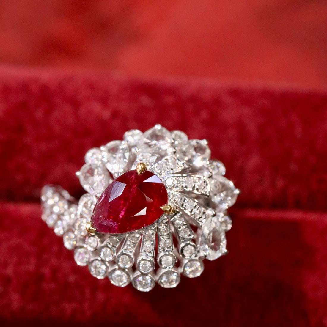 14k Gold 1.38 Ctw Vivid Red Natural Ruby & Diamond Ring - 3