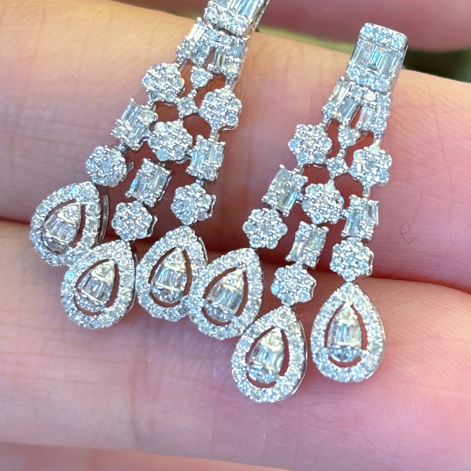 14k Gold 1.1 Ct Natural H Diamond Earrings - 2