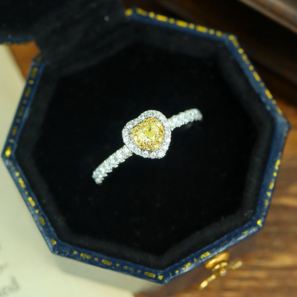 14k Gold 0.50 Ctw Natural Yellow Diamond & Diamond Ring - 4