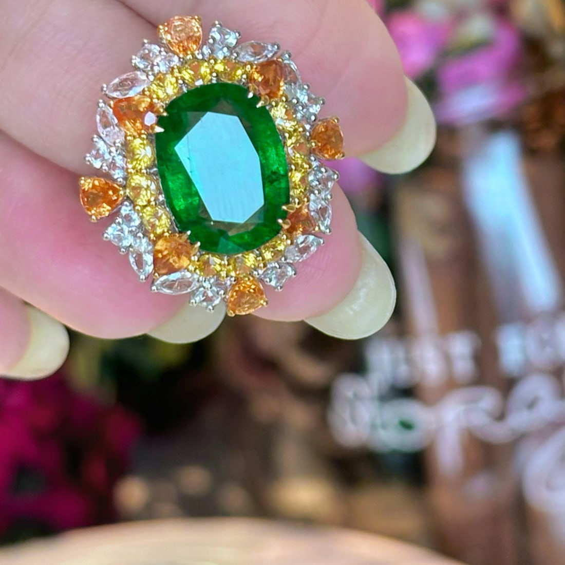 14k Gold 5 Ct Vivid Green Natural Emerald & Diamond Ring - 5