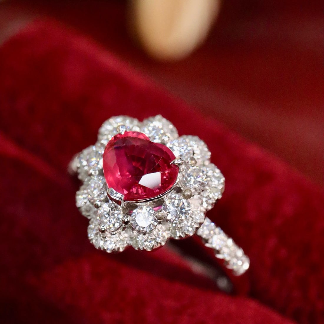 14k Gold 1.38 Ctw Natural Ruby & Diamond Ring - 4