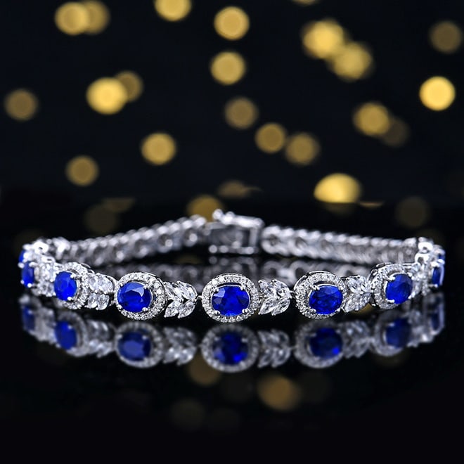 14k Gold 4.36 Ctw Natural Sapphire & Diamond Bracelet: Ref:230990345 // gold content:14k gold // main gemstone:sapphire // shape:oval // carat weight:3. 91ct // color:royal blue // treatment:natural // // adjacent gemstone 2 : diamond // number of