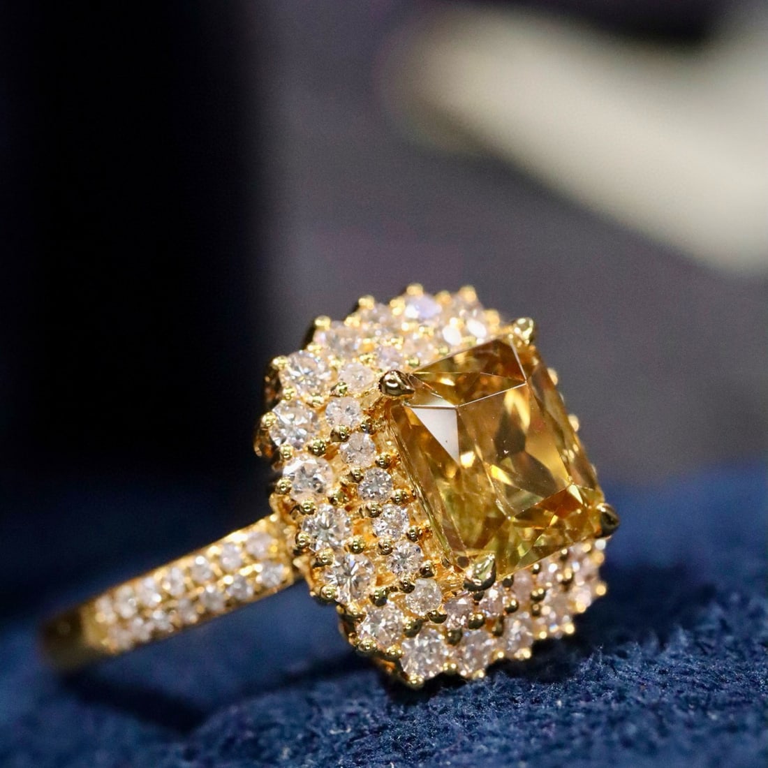 14k Gold 3.16 Ctw Natural Sapphire & Diamond Ring - 4