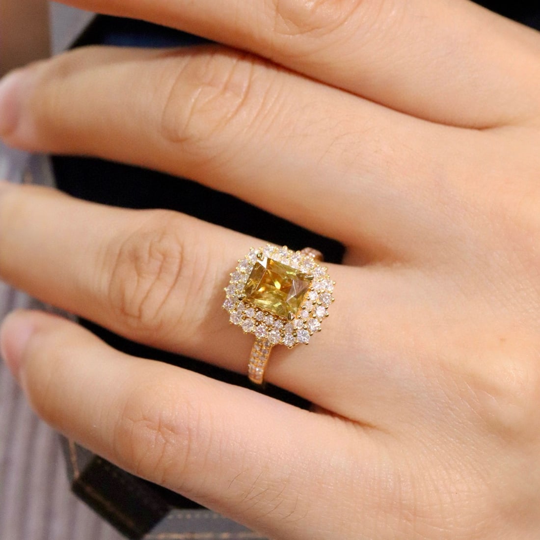 14k Gold 3.16 Ctw Natural Sapphire & Diamond Ring - 6