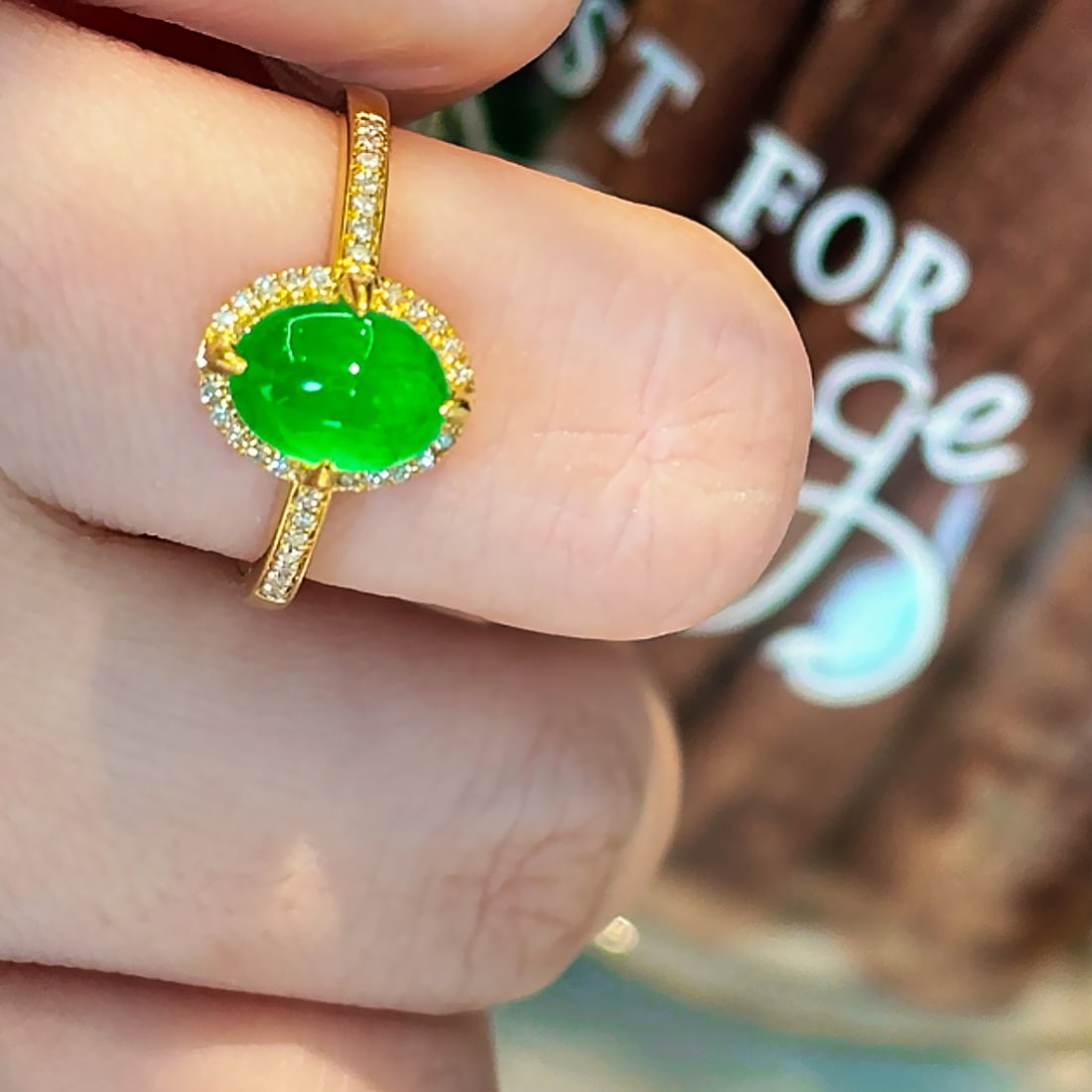 14k Gold 1.5 Ct Vivid Green Natural Emerald & Diamond Ring - 2