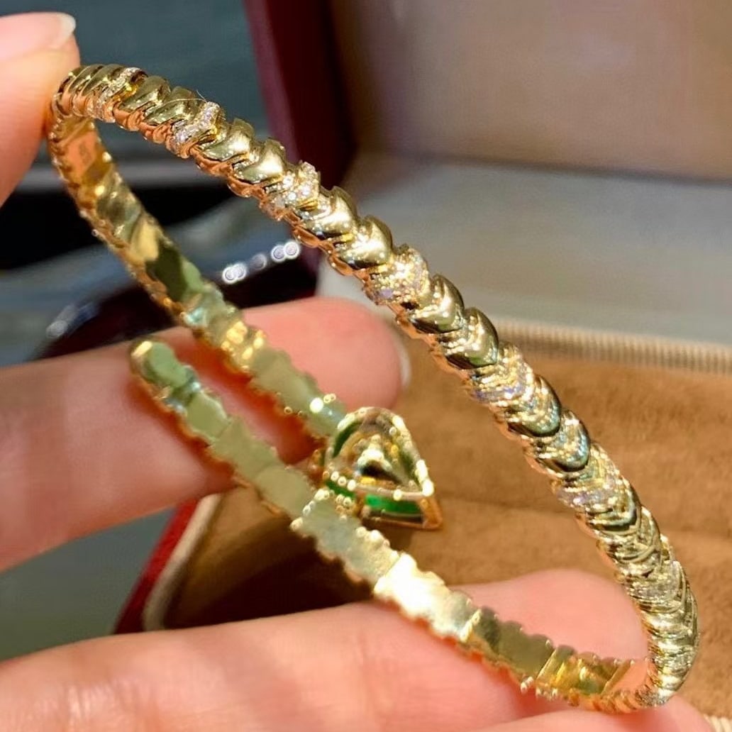 14k Gold 3.2 Ct Vivid Green Natural Emerald & Diamond Bangle - 2
