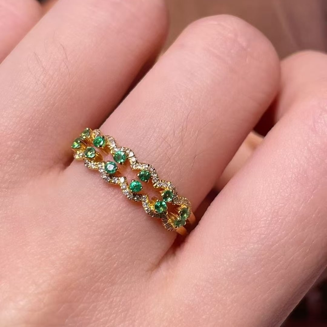 14k Gold 1.5 Ct Vivid Green Natural Emerald & Diamond & Emerald Ring - 6