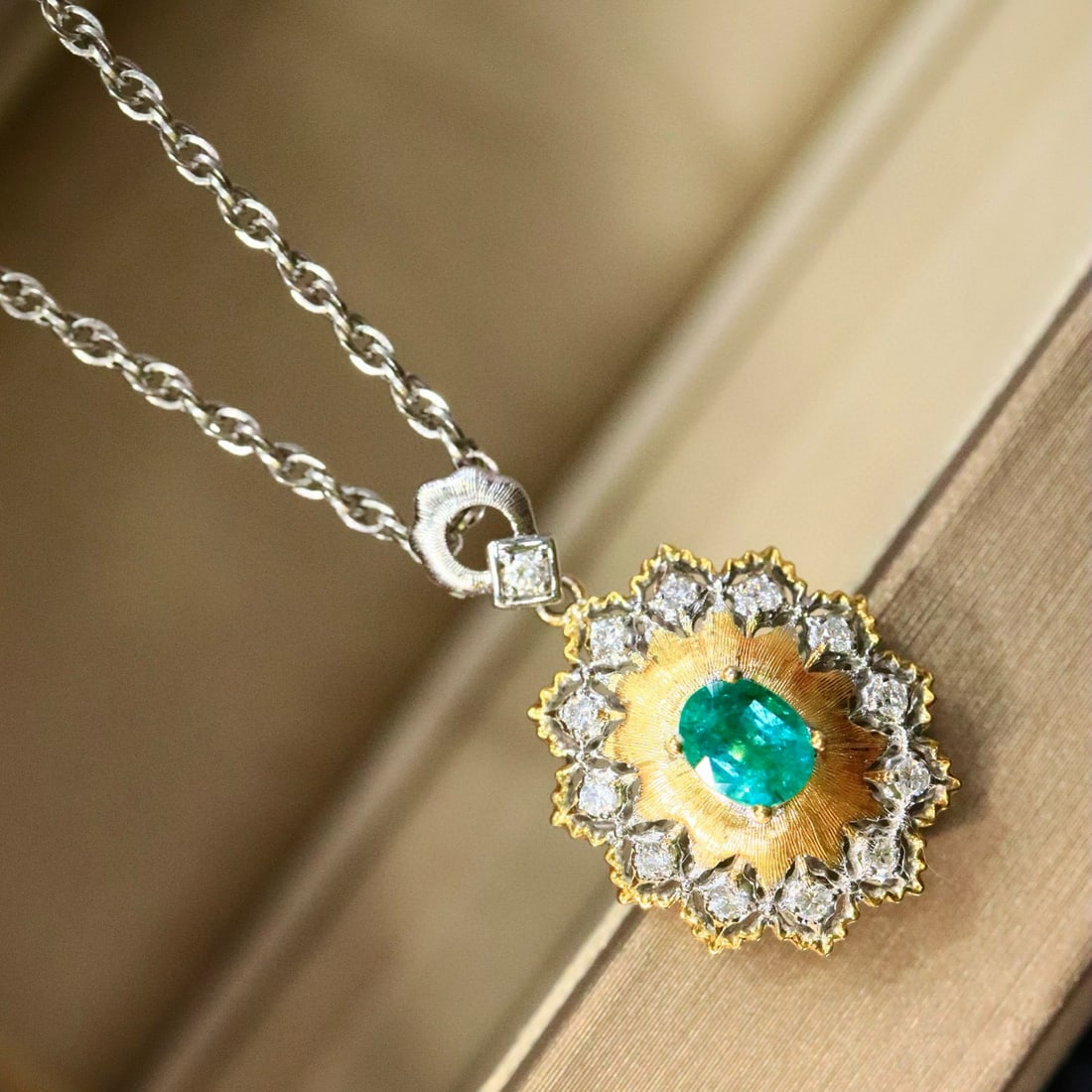 14k Gold 0.77 Ctw Vivid Green Natural Emerald & Diamond Pendant( Without Chain ): Ref:230990357 // gold content:14k gold // main gemstone:emerald // shape:oval // carat weight:0. 57ct // color:vivid green // treatment:natural // // adjacent gemstone 2 : diamond // shape:round //