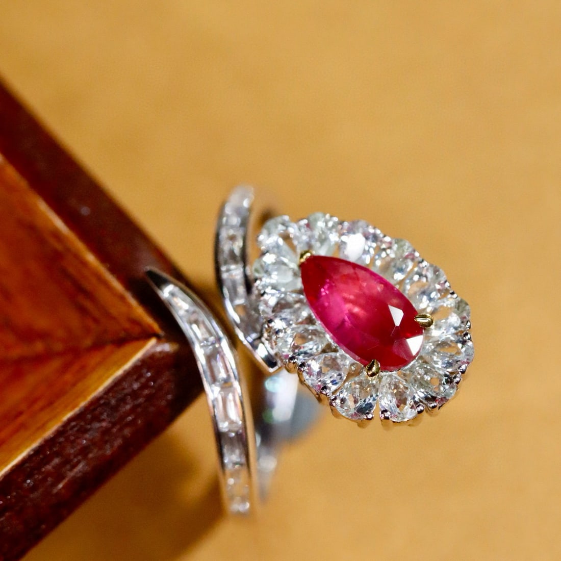 14k Gold 1.03 Ctw Natural Ruby & Diamond Ring - 3