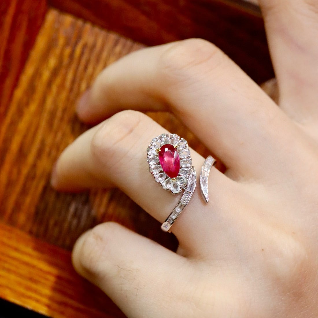 14k Gold 1.03 Ctw Natural Ruby & Diamond Ring - 4