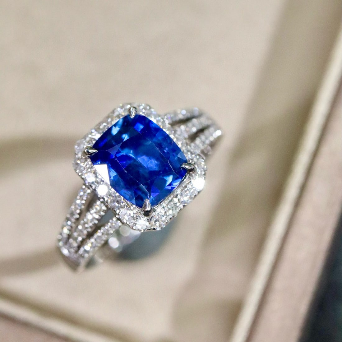 14k Gold 1.79 Ctw Natural Sapphire & Diamond Ring: Ref:230990366 // gold content:14k gold // ring size:7. 25us // // main gemstone:sapphire // shape:cushion // carat weight:1. 51ct // color:blue // treatment:natural // // adjacent gemstone 2 : diamond