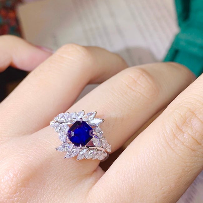 14k Gold 2.87 Ctw Natural Sapphire & Diamond Ring - 6