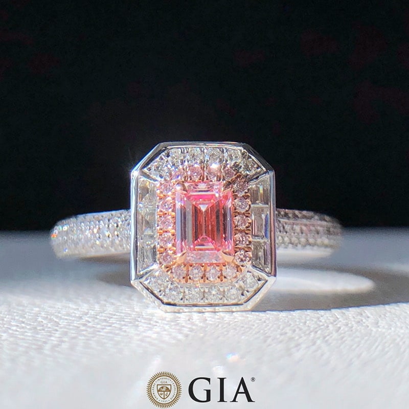 Gia Certified 14k Gold 0.66 Ctw Natural Pink Diamond & Diamond Ring: Ref:230990389 // gold content:14k gold // ring size:7. 25us // // main gemstone:pink diamond // certified:gia // shape:emerald // carat weight:0. 31ct // clarity grade:vs2 // color:pink // treatment:n