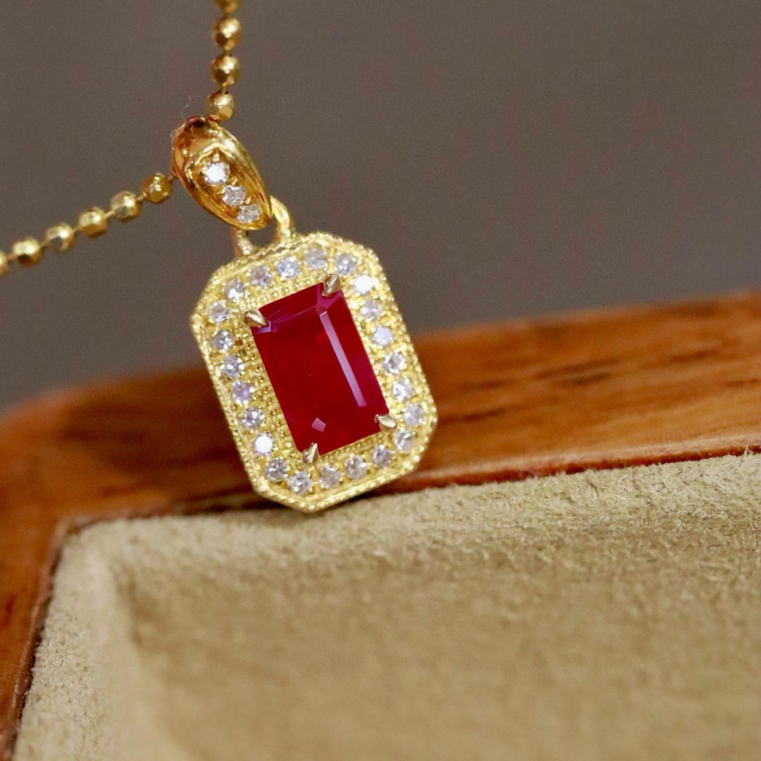 14k Gold 0.51 Ctw Vivid Red Natural Ruby & Diamond Pendant( Without Chain ) - 3