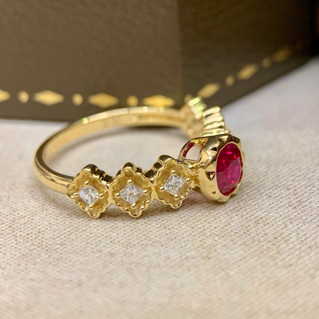 14k Gold 1.21 Ctw Vivid Red Natural Ruby & Diamond Ring - 2