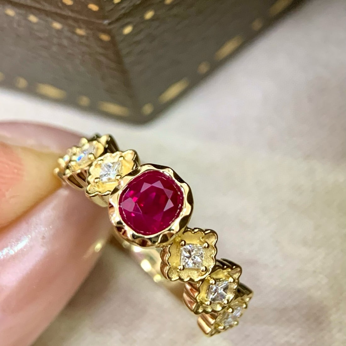 14k Gold 1.21 Ctw Vivid Red Natural Ruby & Diamond Ring - 4