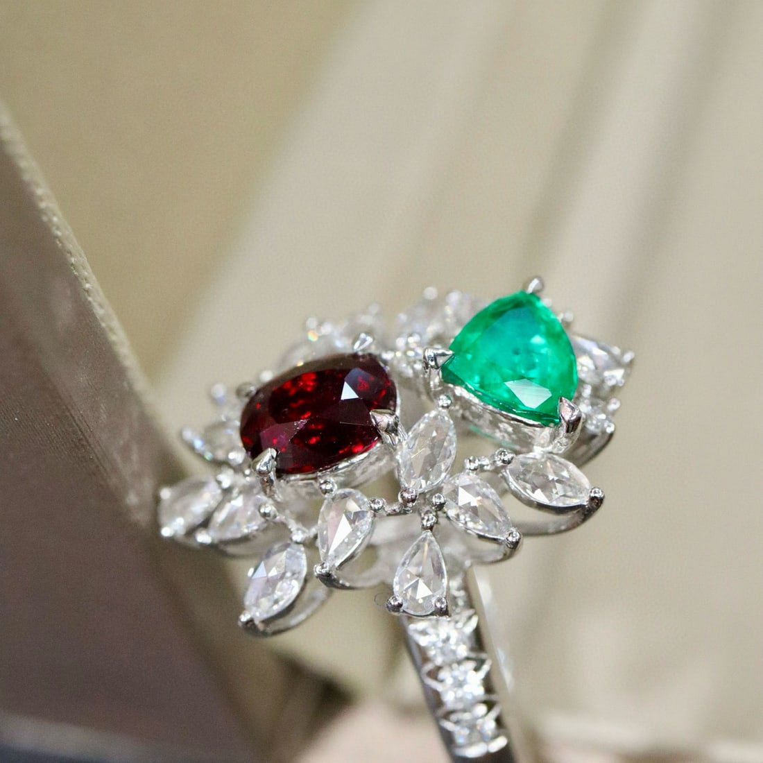 14k Gold 1.62 Ctw Natural Ruby & Emerald & Toi Et Moi Ring - 4