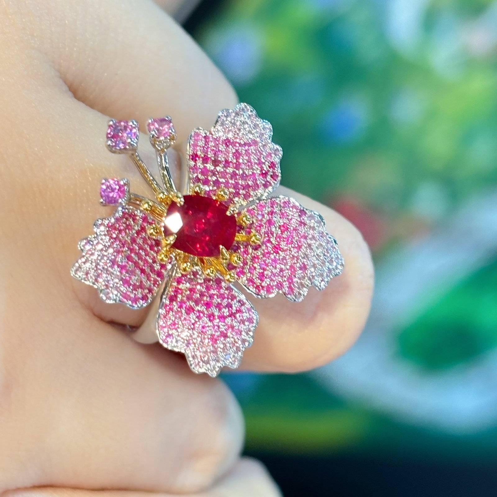 14k Gold 1.01 Ct Natural Ruby & Sapphire & Diamond Ring: Ref:230990427 // gold content:14k gold // ring size:7. 25us // // main gemstone:ruby // shape:cushion // carat weight:1. 01ct // color:pigeonblood red // treatment:natural // // adjacent gemstone 2 :