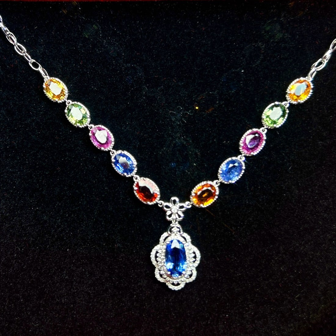 14k Gold 10.1 Ct Natural Sapphire & Diamond Necklace - 5