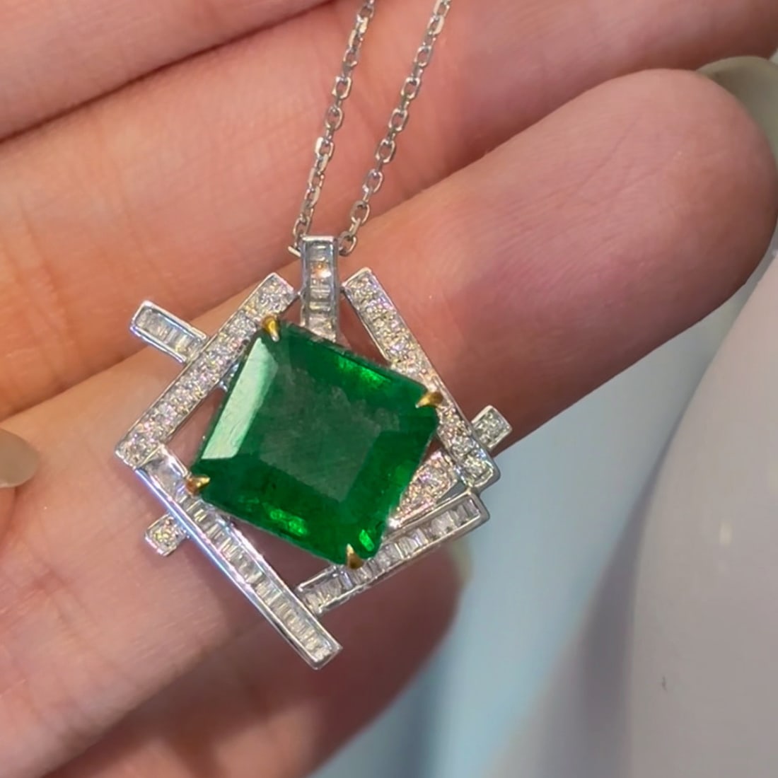 14k Gold 4.35 Ct Vivid Green Natural Emerald & Diamond Pendant( Without Chain ) - 3